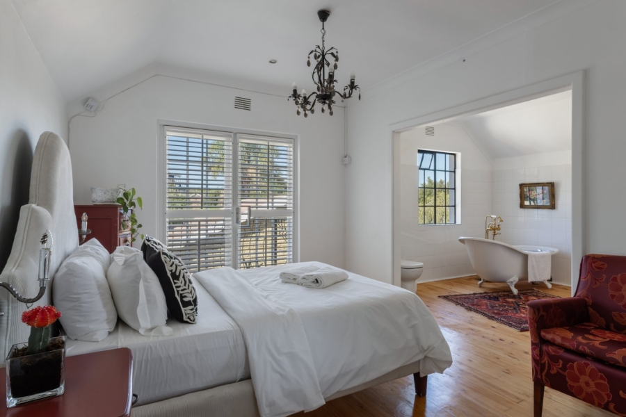 7 Bedroom Property for Sale in Old Place Western Cape